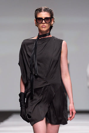 Load image into Gallery viewer, BLACK DRAPED DRESS
