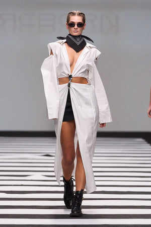 Load image into Gallery viewer, BLACK MINI FITTED SKIRT