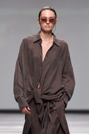 Load image into Gallery viewer, BROWN COLLARED SHIRT WITH LONG CUFFS