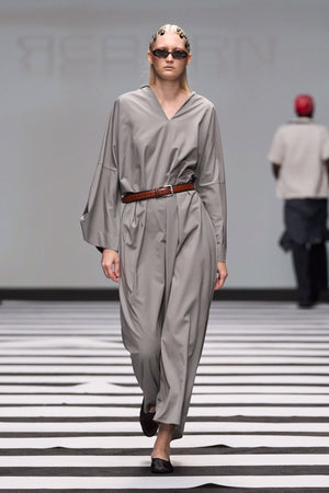 Load image into Gallery viewer, V-NECK LOOSE FIT DRESS WITH SHIRT SLEEVES DETAILS