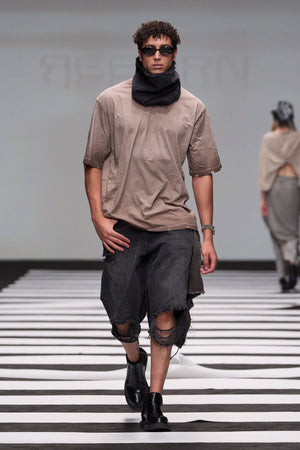 Load image into Gallery viewer, ROUND NECK GRADIENT TONE T-SHIRT