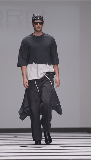 Load and play video in Gallery viewer, BLACK LOOSE FIT DENIM WITH ROPE TIE BELT
