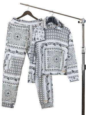 Load image into Gallery viewer, Bandana Print Lovin Sweatpants