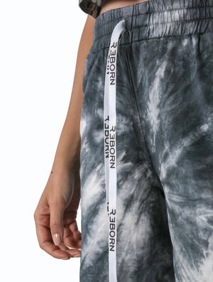 Load image into Gallery viewer, Ying Yang Shorts